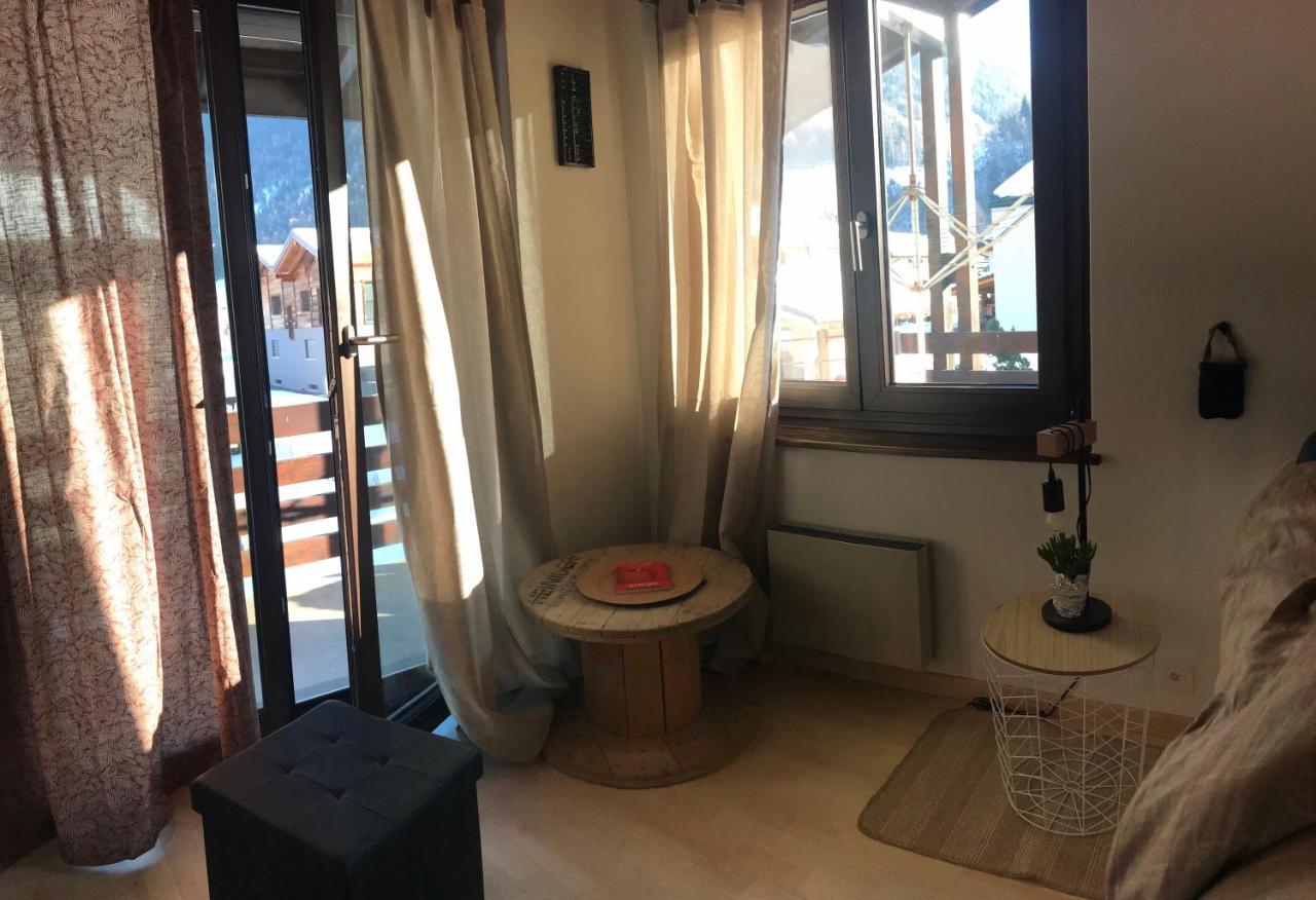 La Vie Eau Naturelle, jolies chambres chez l'habitant et repas sur demande Sembrancher Extérieur photo